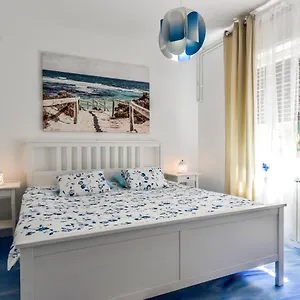  Apartment Dora